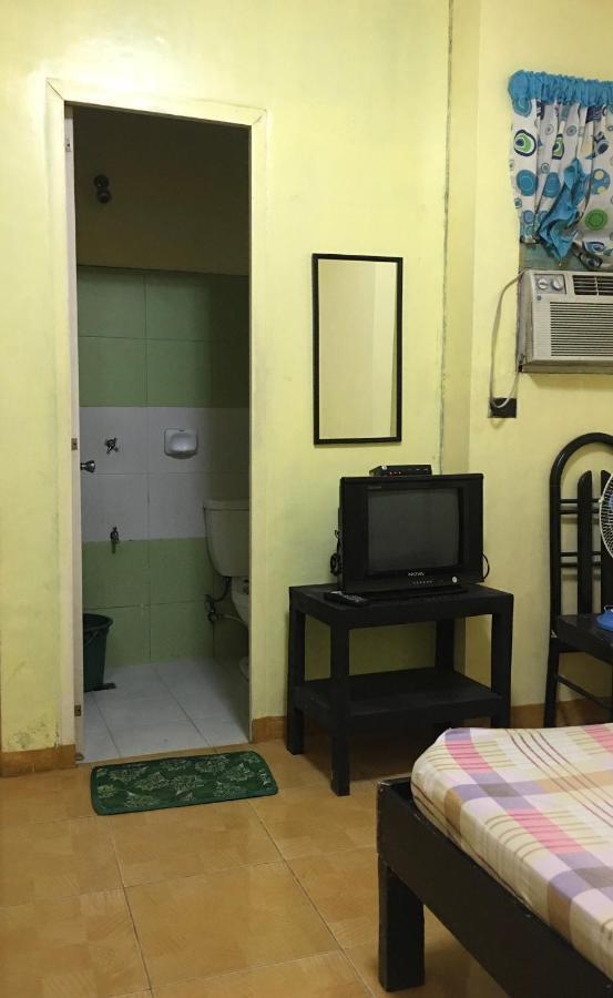 Favila Transient Rooms Пасай Екстериор снимка
